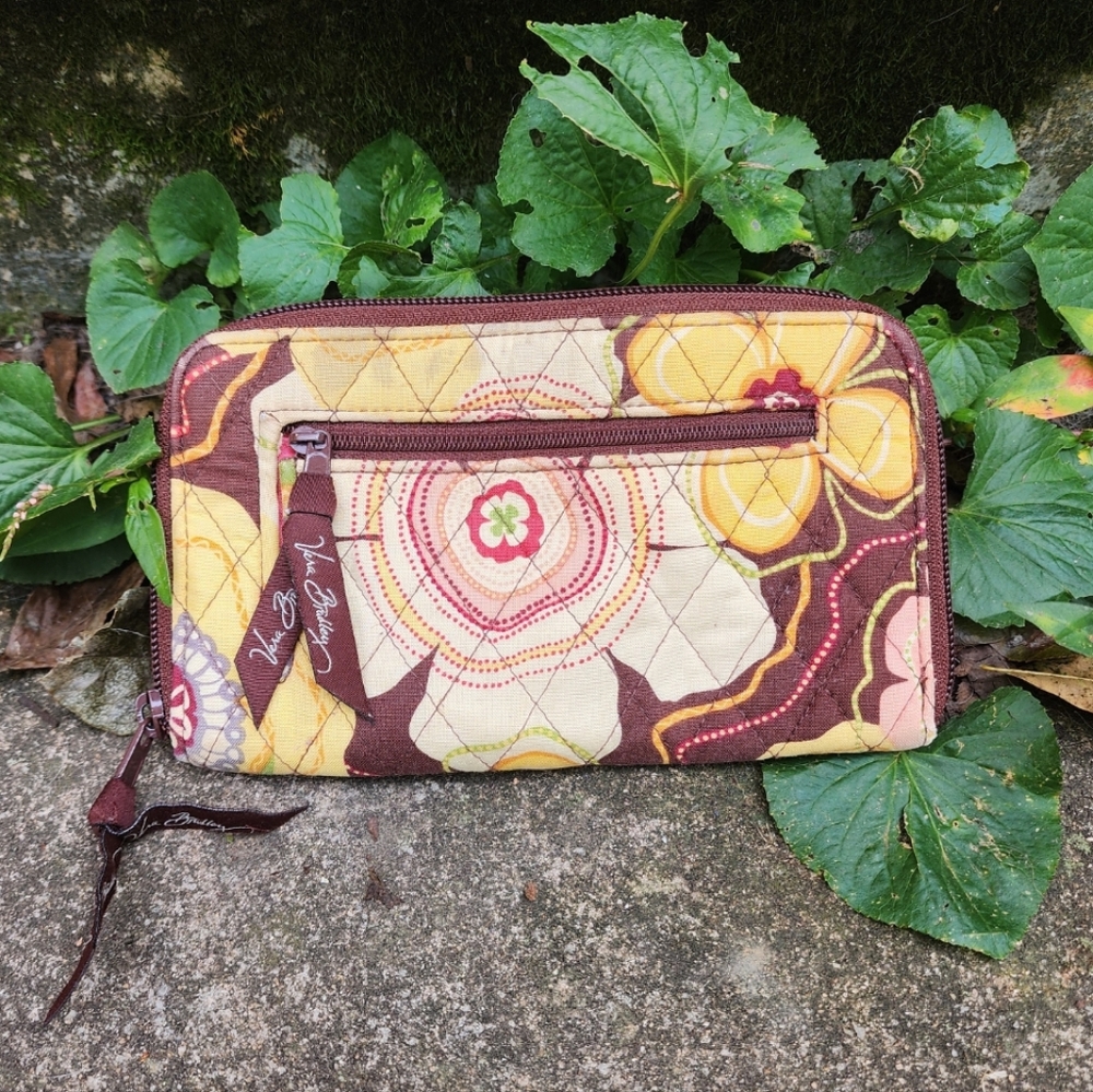 Floral Vera Bradley Wristlet/Clutch